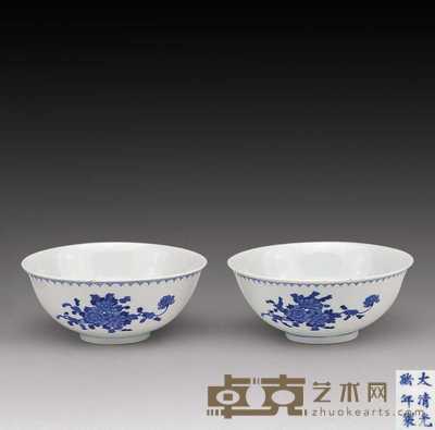 清光绪 青花花卉纹碗(一对) 直径17cm